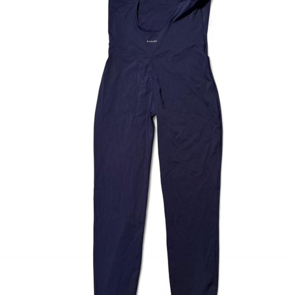 Pavoi‎ Navy blue jumpsuit with a relaxed fit WOMEN SIZE S
